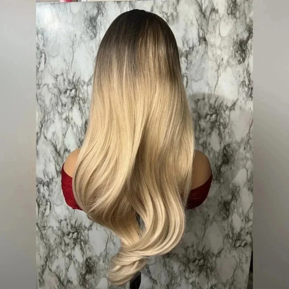 26” Balayage Light Blonde Wavy long Hair Wig & bangs Natural look for daily use - Picture 4 of 10